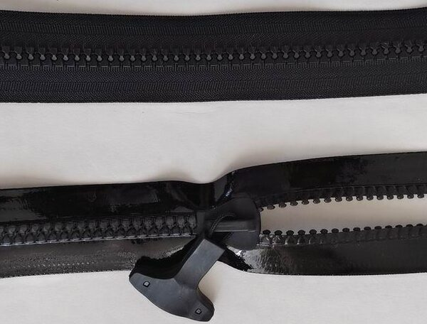 10# heavy duty molded waterproof zippers